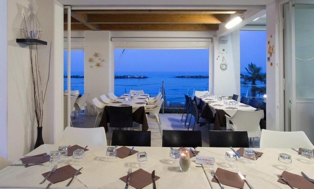 Residence I Delfini Cupra Marittima Buitenkant foto
