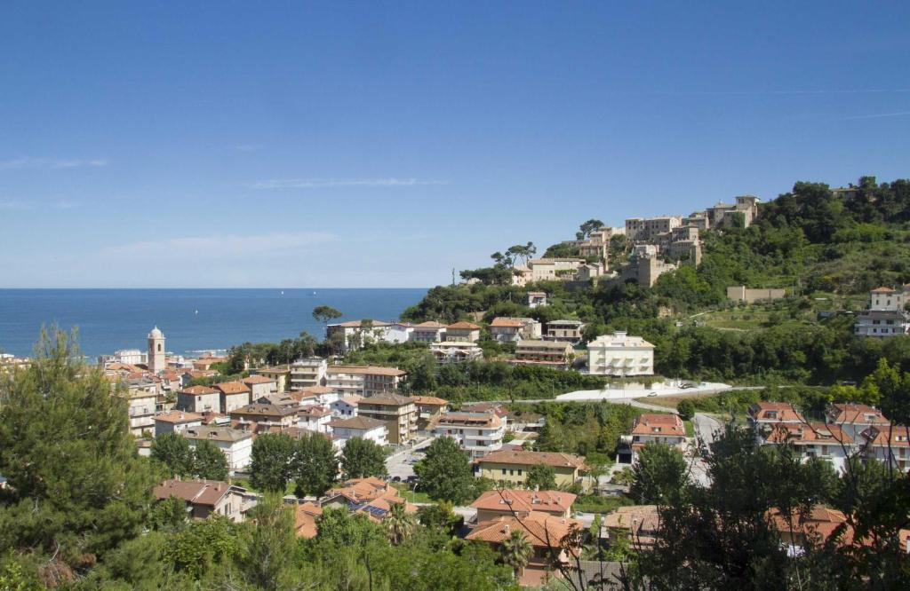 Residence I Delfini Cupra Marittima Buitenkant foto