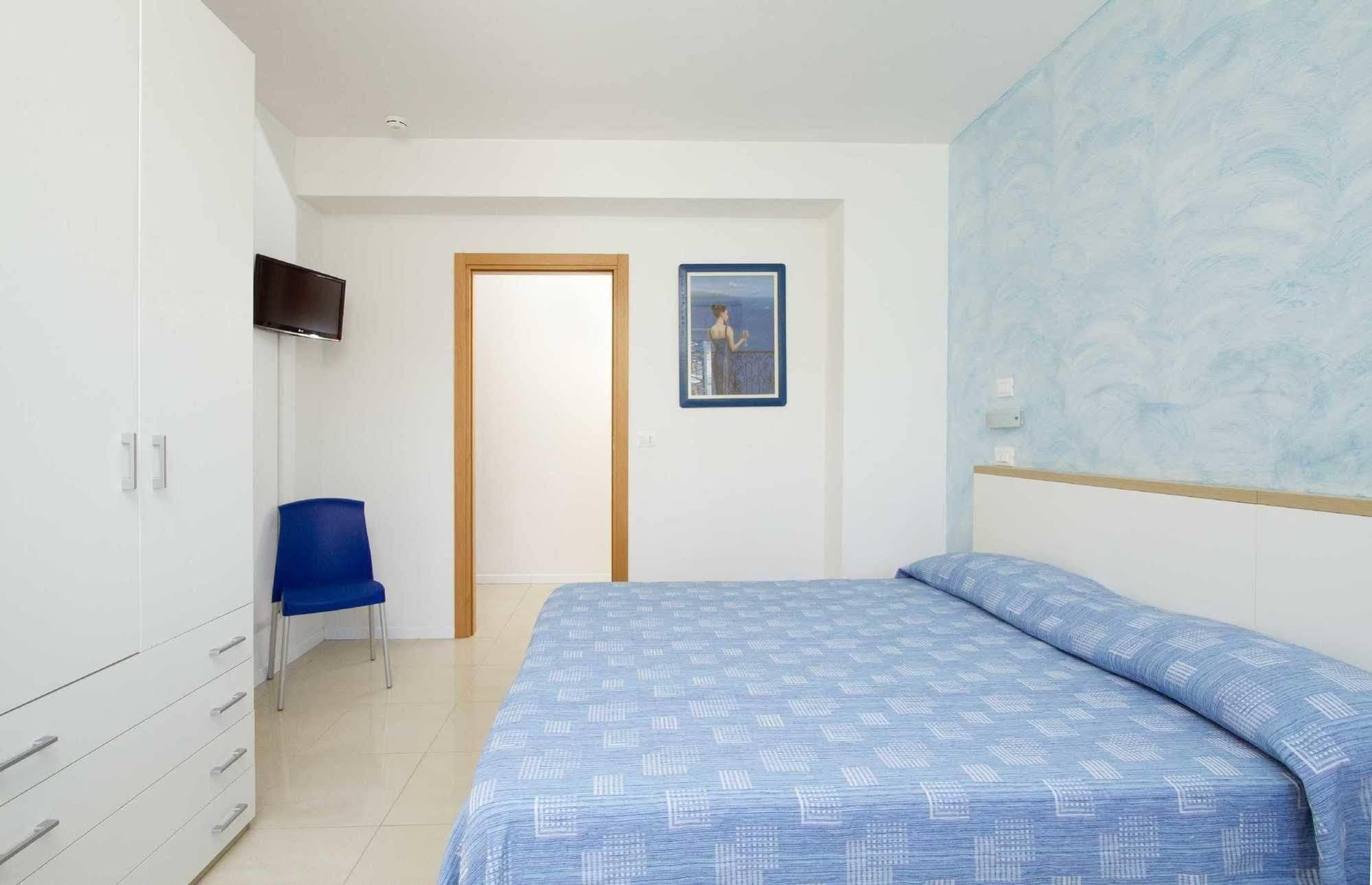Residence I Delfini Cupra Marittima Buitenkant foto
